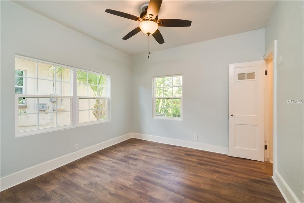 4347 9TH AVENUE N, ST PETERSBURG, Florida 33713, 3 Bedrooms Bedrooms, 5 Rooms Rooms,2 BathroomsBathrooms,Residential,For sale,9TH,O5549759