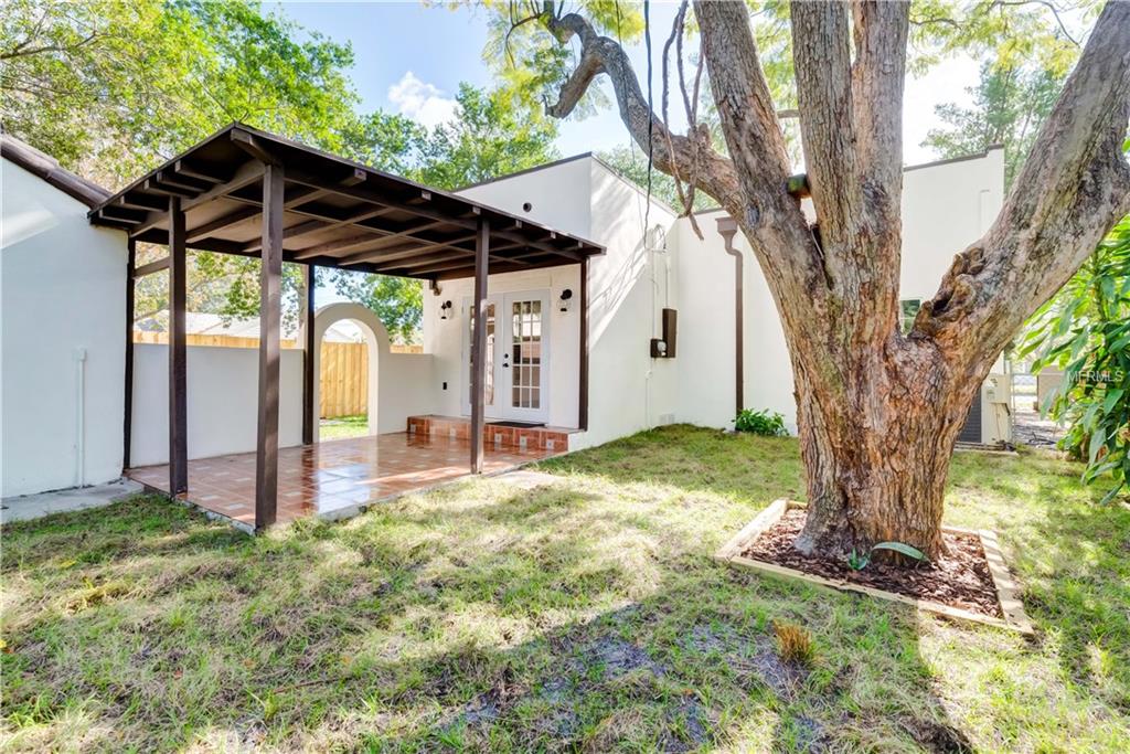 4347 9TH AVENUE N, ST PETERSBURG, Florida 33713, 3 Bedrooms Bedrooms, 5 Rooms Rooms,2 BathroomsBathrooms,Residential,For sale,9TH,O5549759