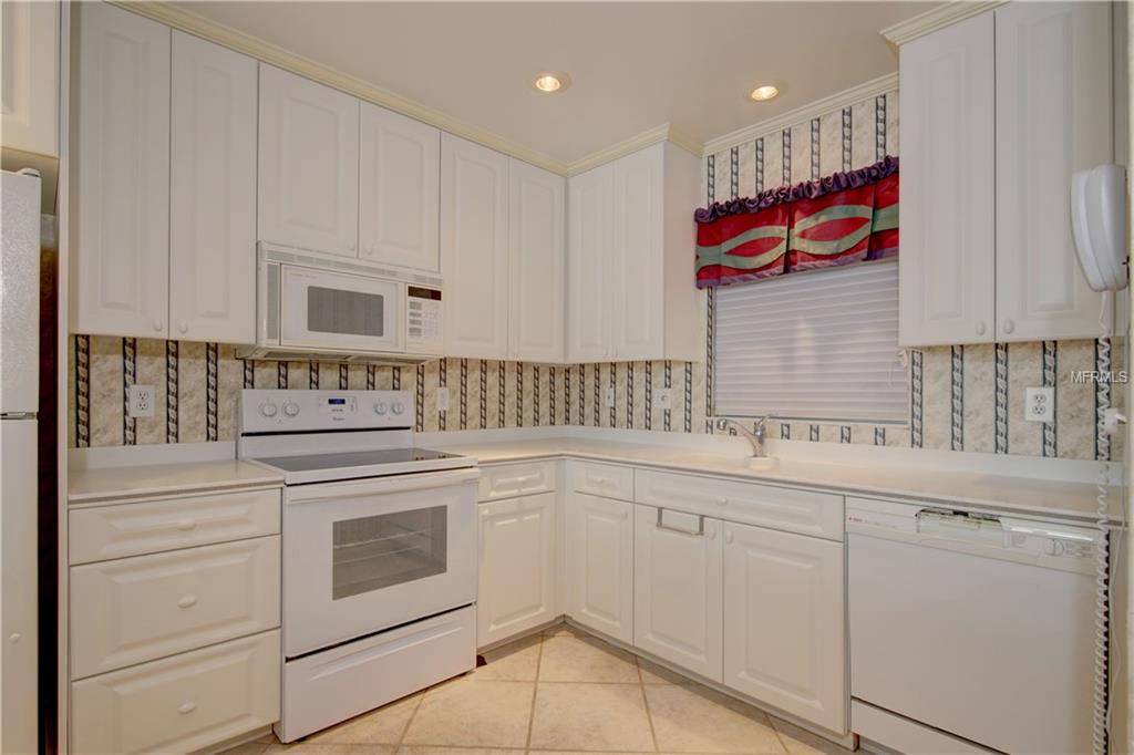 4950 GULF BOULEVARD, ST PETE BEACH, Florida 33706, 2 Bedrooms Bedrooms, 6 Rooms Rooms,2 BathroomsBathrooms,Residential,For sale,GULF,U7842409