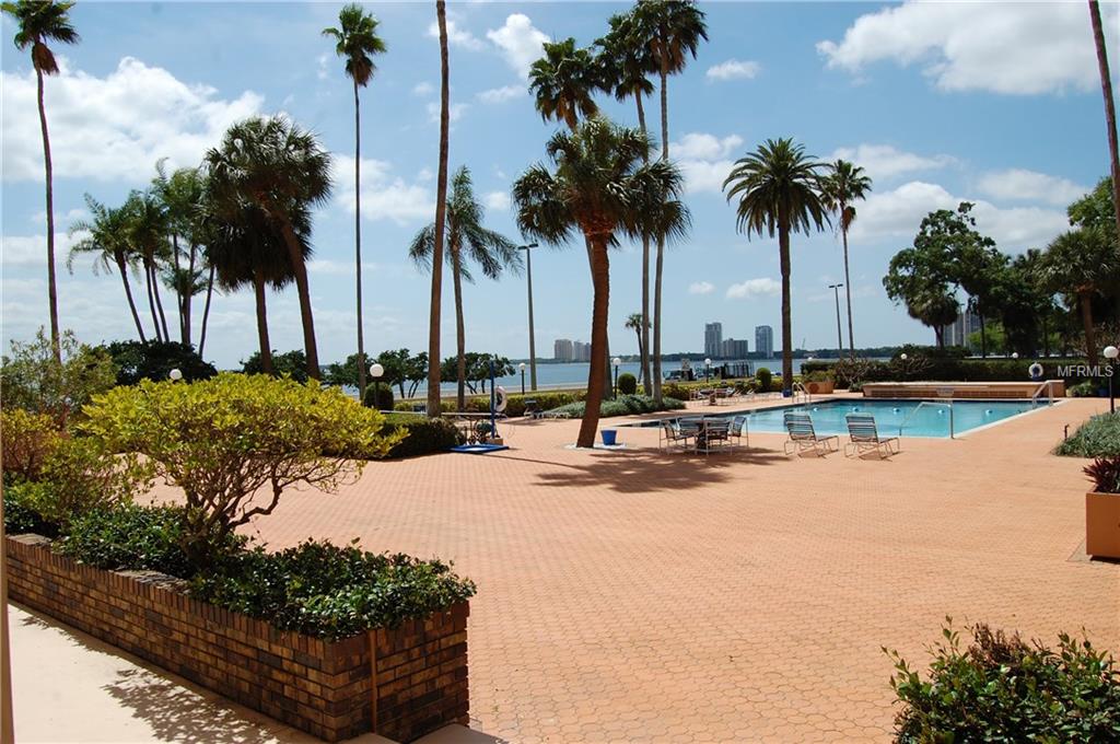 2401 BAYSHORE BOULEVARD, TAMPA, Florida 33629, 2 Bedrooms Bedrooms, 4 Rooms Rooms,2 BathroomsBathrooms,Residential,For sale,BAYSHORE,T2926023