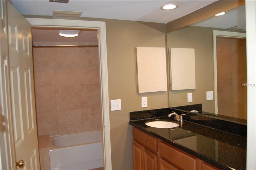 2401 BAYSHORE BOULEVARD, TAMPA, Florida 33629, 2 Bedrooms Bedrooms, 4 Rooms Rooms,2 BathroomsBathrooms,Residential,For sale,BAYSHORE,T2926023