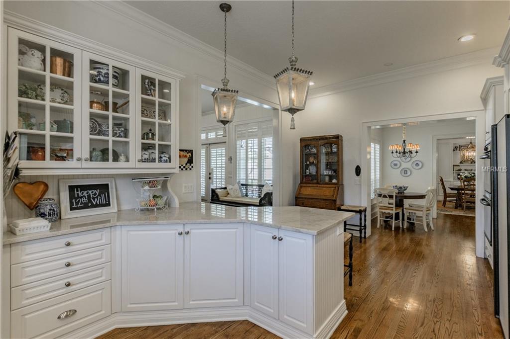 124 TANGELO COURT, MAITLAND, Florida 32751, 4 Bedrooms Bedrooms, 9 Rooms Rooms,3 BathroomsBathrooms,Residential,For sale,TANGELO,O5560016