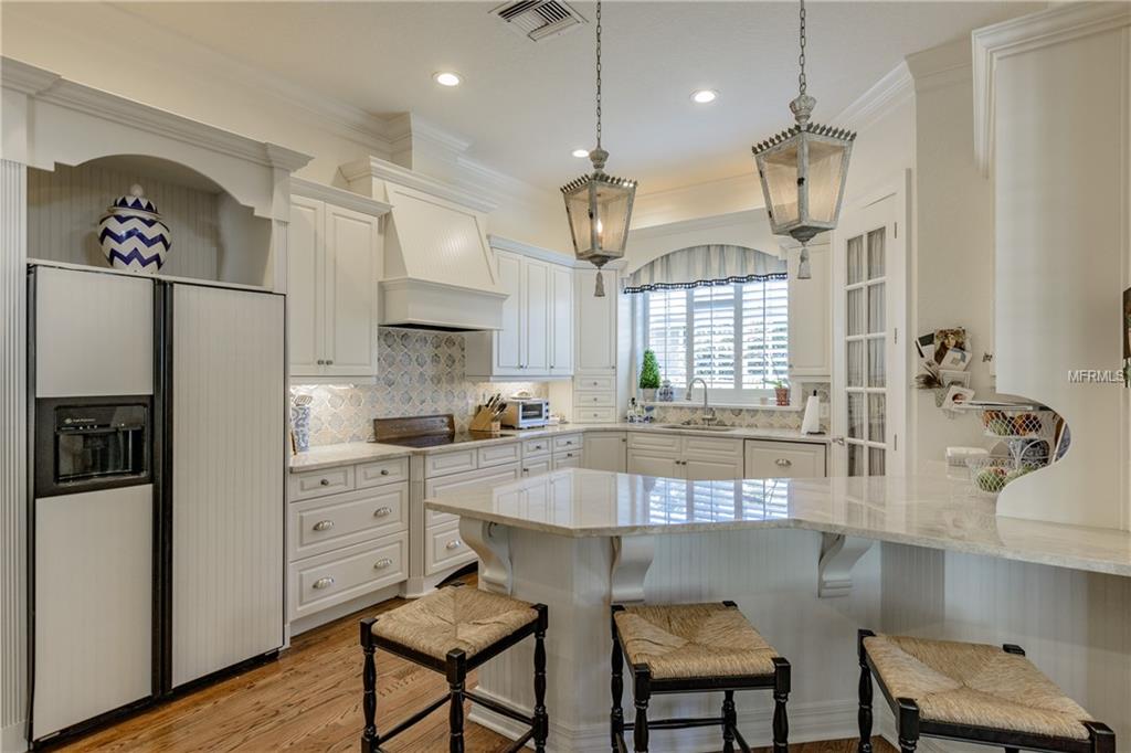 124 TANGELO COURT, MAITLAND, Florida 32751, 4 Bedrooms Bedrooms, 9 Rooms Rooms,3 BathroomsBathrooms,Residential,For sale,TANGELO,O5560016