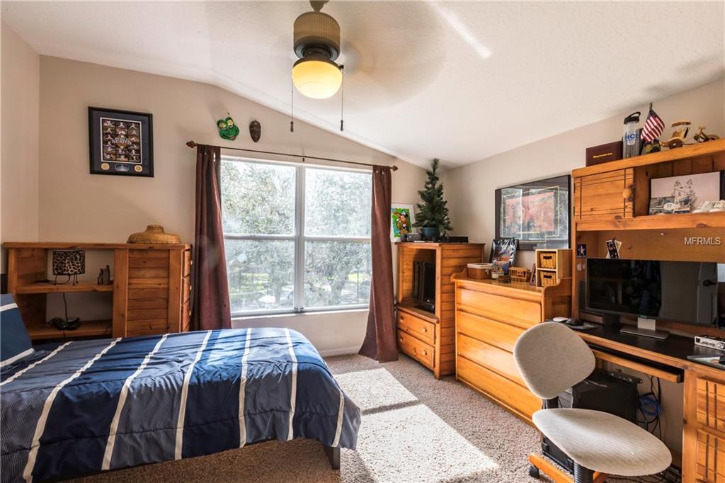 6230 GANNETDALE DRIVE, LITHIA, Florida 33547, 4 Bedrooms Bedrooms, 9 Rooms Rooms,2 BathroomsBathrooms,Residential,For sale,GANNETDALE,T2927005