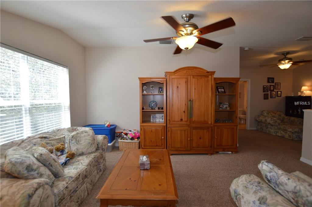 6230 GANNETDALE DRIVE, LITHIA, Florida 33547, 4 Bedrooms Bedrooms, 9 Rooms Rooms,2 BathroomsBathrooms,Residential,For sale,GANNETDALE,T2927005