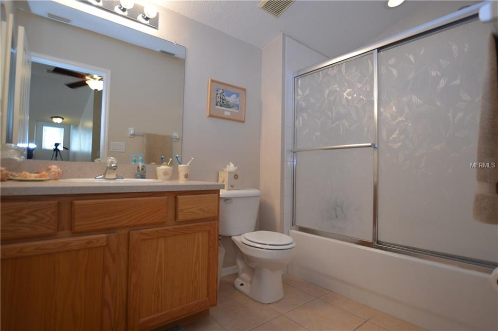 6230 GANNETDALE DRIVE, LITHIA, Florida 33547, 4 Bedrooms Bedrooms, 9 Rooms Rooms,2 BathroomsBathrooms,Residential,For sale,GANNETDALE,T2927005