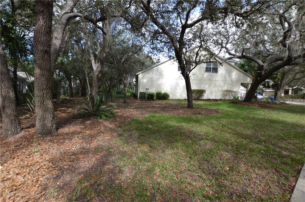 6230 GANNETDALE DRIVE, LITHIA, Florida 33547, 4 Bedrooms Bedrooms, 9 Rooms Rooms,2 BathroomsBathrooms,Residential,For sale,GANNETDALE,T2927005