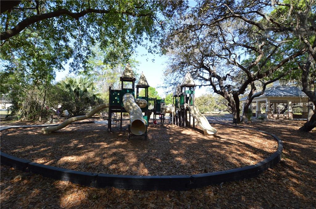 6230 GANNETDALE DRIVE, LITHIA, Florida 33547, 4 Bedrooms Bedrooms, 9 Rooms Rooms,2 BathroomsBathrooms,Residential,For sale,GANNETDALE,T2927005