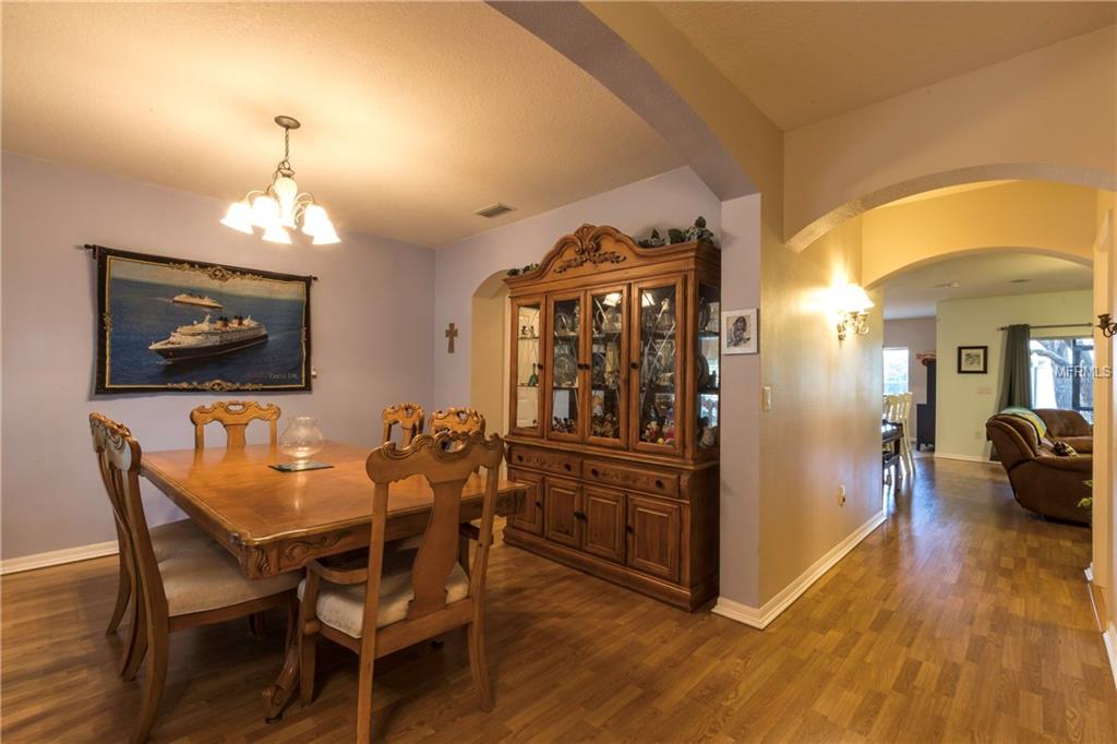 6230 GANNETDALE DRIVE, LITHIA, Florida 33547, 4 Bedrooms Bedrooms, 9 Rooms Rooms,2 BathroomsBathrooms,Residential,For sale,GANNETDALE,T2927005