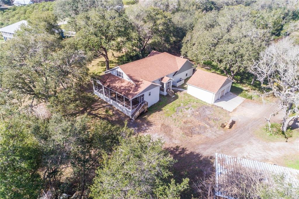 18200 LAKE GIBSON LANE, UMATILLA, Florida 32784, 4 Bedrooms Bedrooms, 10 Rooms Rooms,3 BathroomsBathrooms,Residential,For sale,LAKE GIBSON,G4852708
