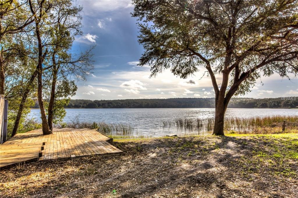 18200 LAKE GIBSON LANE, UMATILLA, Florida 32784, 4 Bedrooms Bedrooms, 10 Rooms Rooms,3 BathroomsBathrooms,Residential,For sale,LAKE GIBSON,G4852708