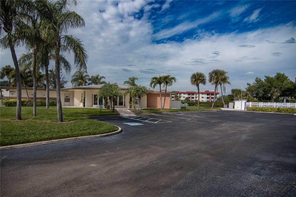 4540 OVERLOOK DRIVE NE, ST PETERSBURG, Florida 33703, 2 Bedrooms Bedrooms, 5 Rooms Rooms,1 BathroomBathrooms,Residential,For sale,OVERLOOK,U7847518