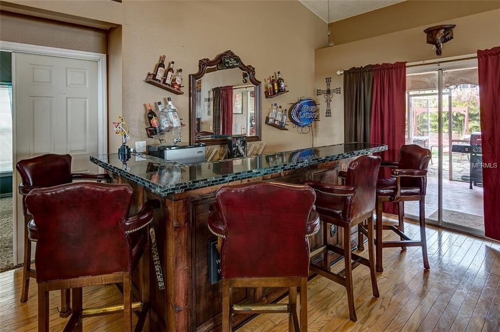 4516 PRO COURT E, BRADENTON, Florida 34203, 4 Bedrooms Bedrooms, 9 Rooms Rooms,2 BathroomsBathrooms,Residential,For sale,PRO,A4210094