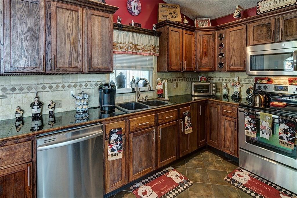 4516 PRO COURT E, BRADENTON, Florida 34203, 4 Bedrooms Bedrooms, 9 Rooms Rooms,2 BathroomsBathrooms,Residential,For sale,PRO,A4210094