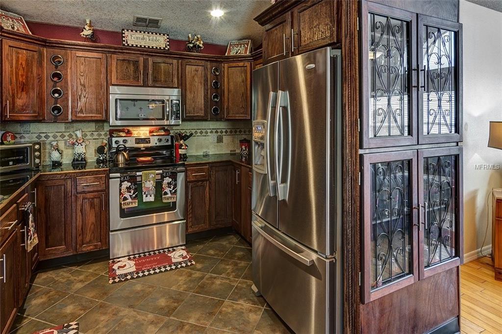 4516 PRO COURT E, BRADENTON, Florida 34203, 4 Bedrooms Bedrooms, 9 Rooms Rooms,2 BathroomsBathrooms,Residential,For sale,PRO,A4210094