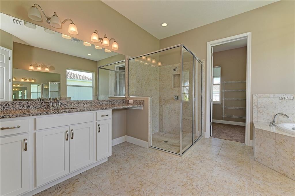 16506 7TH AVENUE E, BRADENTON, Florida 34212, 4 Bedrooms Bedrooms, 8 Rooms Rooms,3 BathroomsBathrooms,Residential,For sale,7TH,A4193575