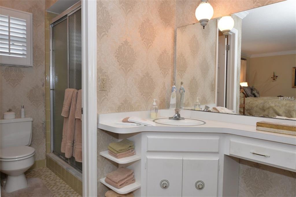 1110 ROLLINGWOOD TRAIL, MAITLAND, Florida 32751, 4 Bedrooms Bedrooms, 9 Rooms Rooms,2 BathroomsBathrooms,Residential,For sale,ROLLINGWOOD,O5558778