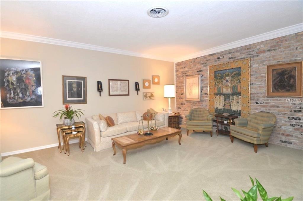 1110 ROLLINGWOOD TRAIL, MAITLAND, Florida 32751, 4 Bedrooms Bedrooms, 9 Rooms Rooms,2 BathroomsBathrooms,Residential,For sale,ROLLINGWOOD,O5558778