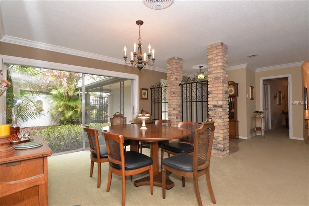 1110 ROLLINGWOOD TRAIL, MAITLAND, Florida 32751, 4 Bedrooms Bedrooms, 9 Rooms Rooms,2 BathroomsBathrooms,Residential,For sale,ROLLINGWOOD,O5558778