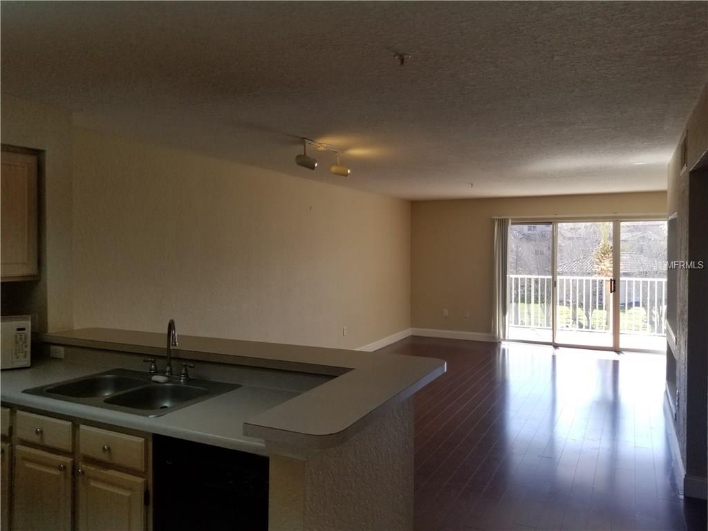 14036 FAIRWAY ISLAND DRIVE, ORLANDO, Florida 32837, 2 Bedrooms Bedrooms, 4 Rooms Rooms,2 BathroomsBathrooms,Residential,For sale,FAIRWAY ISLAND,S4856865