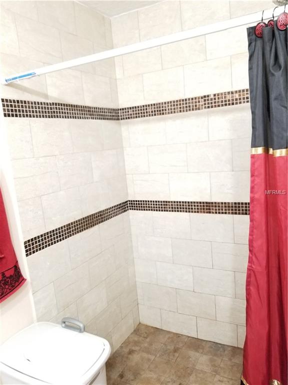 131 LAUREL RIDGE AVE, OCOEE, Florida 34761, 3 Bedrooms Bedrooms, 7 Rooms Rooms,2 BathroomsBathrooms,Residential,For sale,LAUREL RIDGE AVE,O5561588