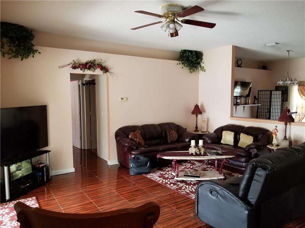 131 LAUREL RIDGE AVE, OCOEE, Florida 34761, 3 Bedrooms Bedrooms, 7 Rooms Rooms,2 BathroomsBathrooms,Residential,For sale,LAUREL RIDGE AVE,O5561588