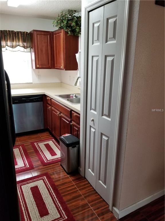 131 LAUREL RIDGE AVE, OCOEE, Florida 34761, 3 Bedrooms Bedrooms, 7 Rooms Rooms,2 BathroomsBathrooms,Residential,For sale,LAUREL RIDGE AVE,O5561588