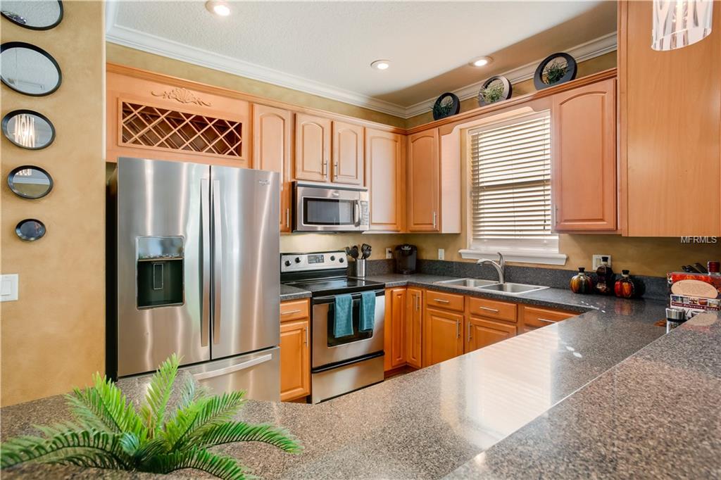 1401 CATHERINE STREET, ORLANDO, Florida 32801, 3 Bedrooms Bedrooms, 5 Rooms Rooms,2 BathroomsBathrooms,Residential,For sale,CATHERINE,O5561935