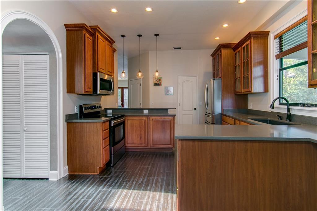 815 E PINE STREET, ORLANDO, Florida 32801, 4 Bedrooms Bedrooms, 8 Rooms Rooms,3 BathroomsBathrooms,Residential,For sale,PINE,O5511716