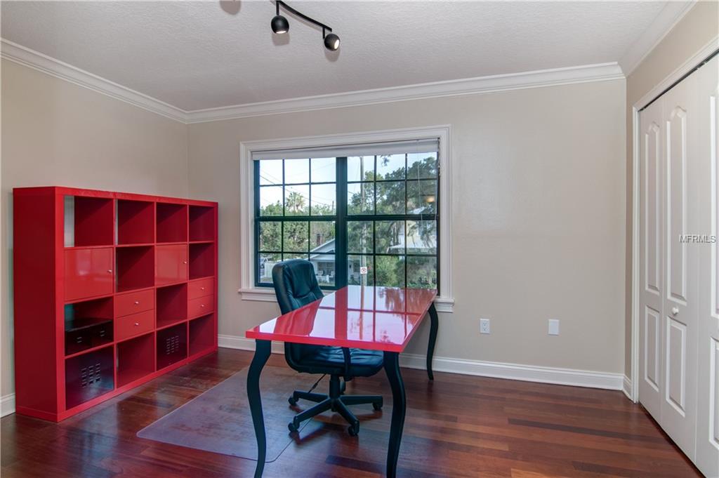 815 E PINE STREET, ORLANDO, Florida 32801, 4 Bedrooms Bedrooms, 8 Rooms Rooms,3 BathroomsBathrooms,Residential,For sale,PINE,O5511716
