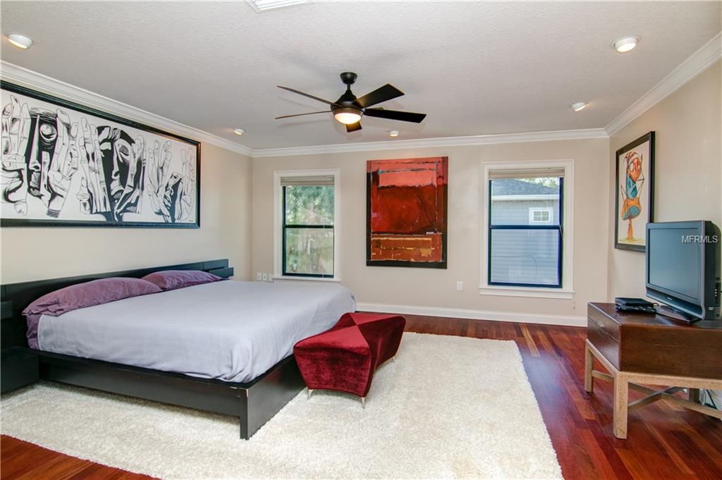 815 E PINE STREET, ORLANDO, Florida 32801, 4 Bedrooms Bedrooms, 8 Rooms Rooms,3 BathroomsBathrooms,Residential,For sale,PINE,O5511716