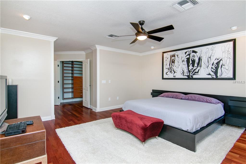 815 E PINE STREET, ORLANDO, Florida 32801, 4 Bedrooms Bedrooms, 8 Rooms Rooms,3 BathroomsBathrooms,Residential,For sale,PINE,O5511716