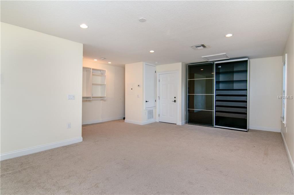 815 E PINE STREET, ORLANDO, Florida 32801, 4 Bedrooms Bedrooms, 8 Rooms Rooms,3 BathroomsBathrooms,Residential,For sale,PINE,O5511716