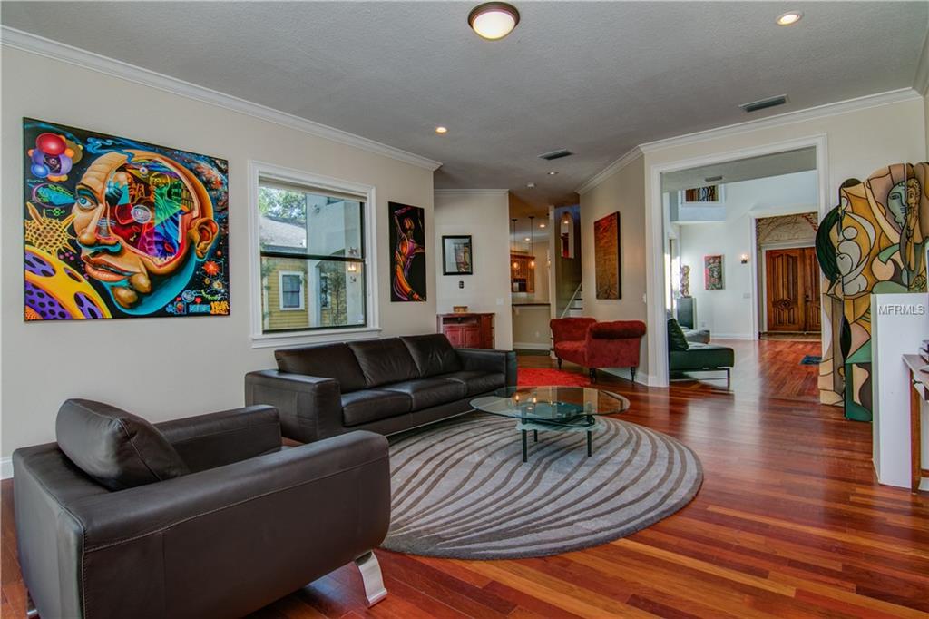 815 E PINE STREET, ORLANDO, Florida 32801, 4 Bedrooms Bedrooms, 8 Rooms Rooms,3 BathroomsBathrooms,Residential,For sale,PINE,O5511716