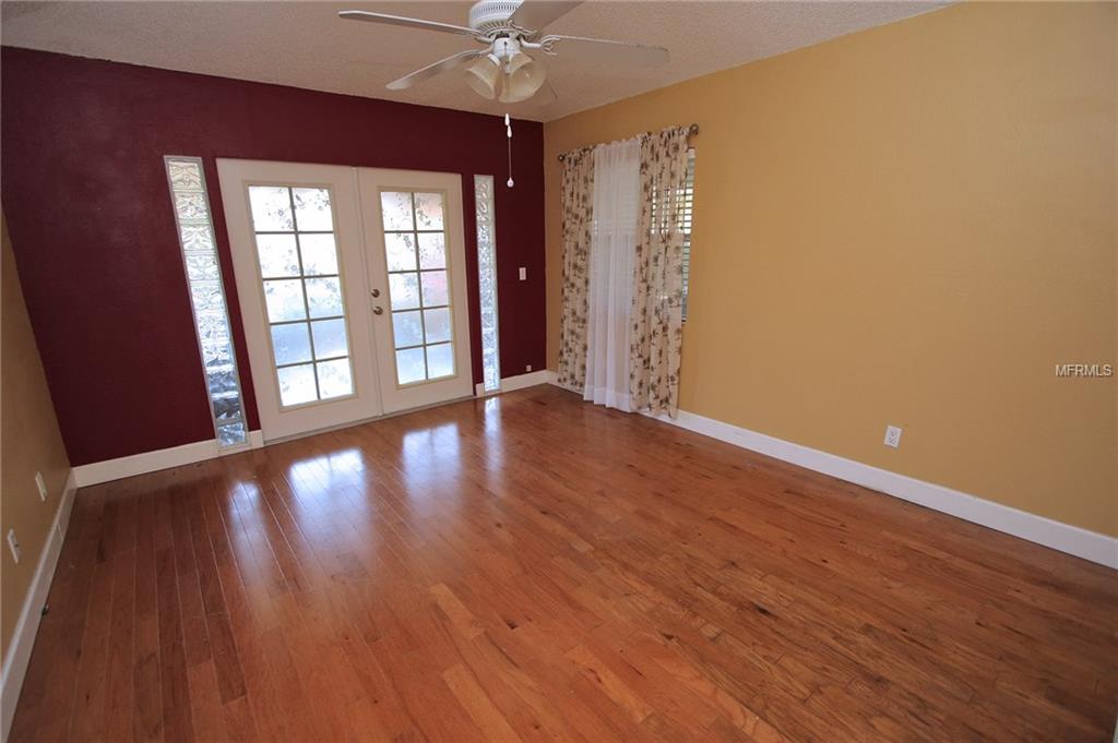 544 46TH AVENUE N, ST PETERSBURG, Florida 33703, 4 Bedrooms Bedrooms, 7 Rooms Rooms,2 BathroomsBathrooms,Residential,For sale,46TH,U7835032