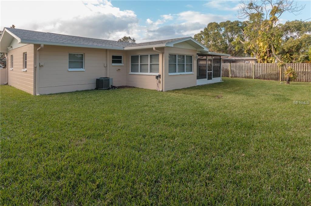 3781 10TH STREET NE, ST PETERSBURG, Florida 33704, 2 Bedrooms Bedrooms, 6 Rooms Rooms,2 BathroomsBathrooms,Residential,For sale,10TH,U7838965