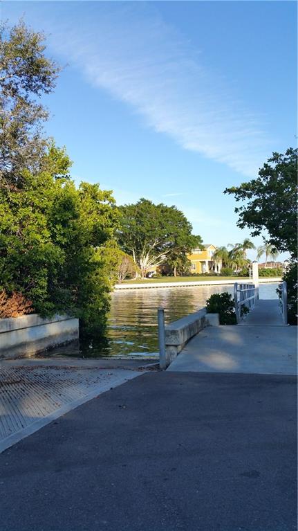 3781 10TH STREET NE, ST PETERSBURG, Florida 33704, 2 Bedrooms Bedrooms, 6 Rooms Rooms,2 BathroomsBathrooms,Residential,For sale,10TH,U7838965