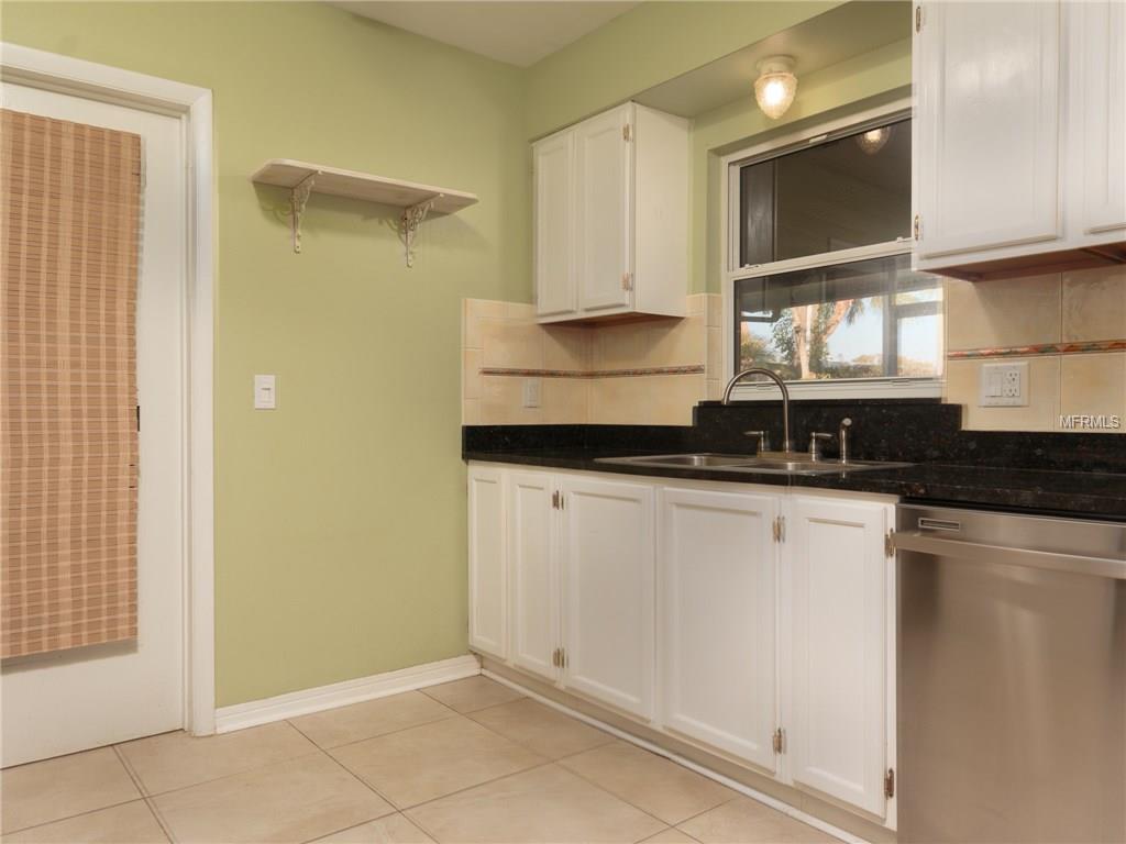 3781 10TH STREET NE, ST PETERSBURG, Florida 33704, 2 Bedrooms Bedrooms, 6 Rooms Rooms,2 BathroomsBathrooms,Residential,For sale,10TH,U7838965