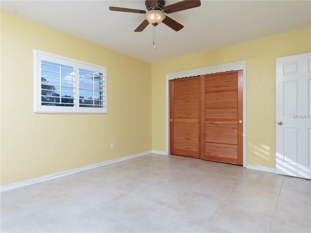 3781 10TH STREET NE, ST PETERSBURG, Florida 33704, 2 Bedrooms Bedrooms, 6 Rooms Rooms,2 BathroomsBathrooms,Residential,For sale,10TH,U7838965