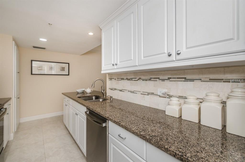 36750 US HIGHWAY 19 N, PALM HARBOR, Florida 34684, 2 Bedrooms Bedrooms, 4 Rooms Rooms,2 BathroomsBathrooms,Residential,For sale,US HIGHWAY 19,U7843206