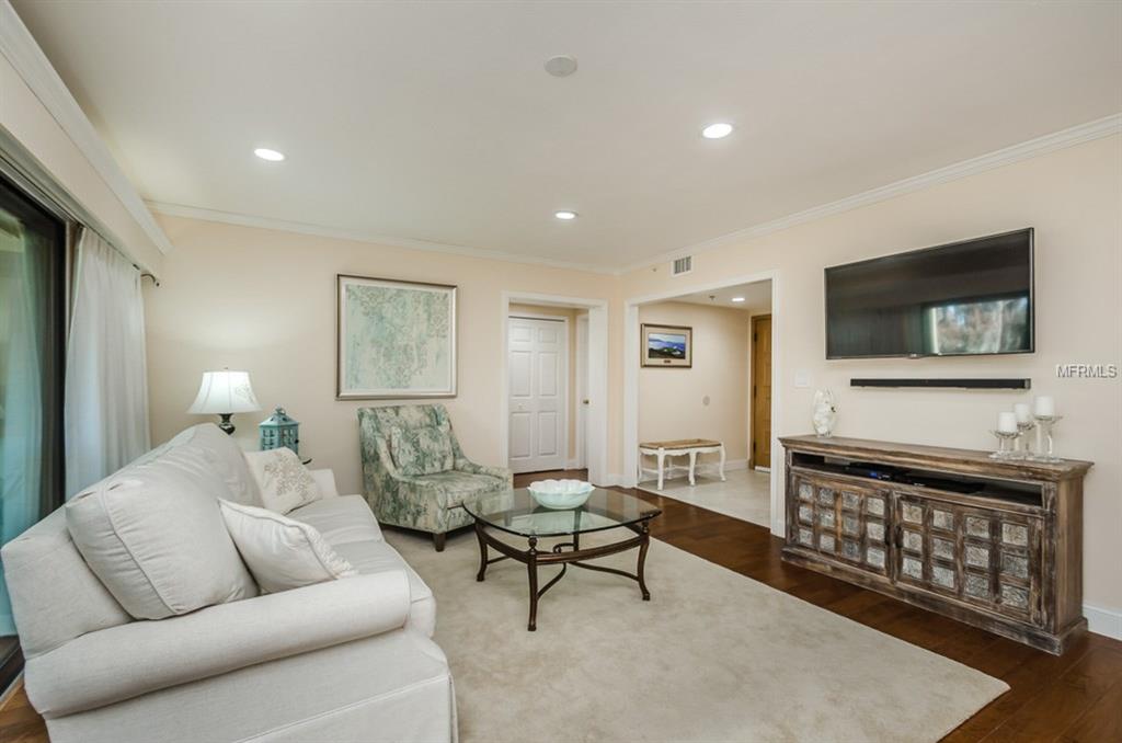 36750 US HIGHWAY 19 N, PALM HARBOR, Florida 34684, 2 Bedrooms Bedrooms, 4 Rooms Rooms,2 BathroomsBathrooms,Residential,For sale,US HIGHWAY 19,U7843206