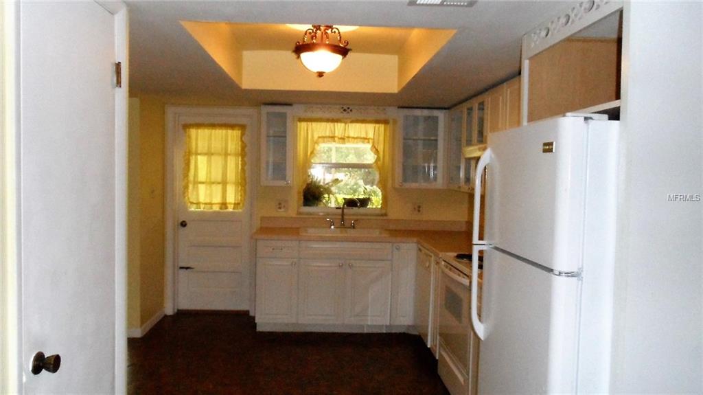 1935 HEWETT LANE, MAITLAND, Florida 32751, 3 Bedrooms Bedrooms, 9 Rooms Rooms,2 BathroomsBathrooms,Residential,For sale,HEWETT,O5557938