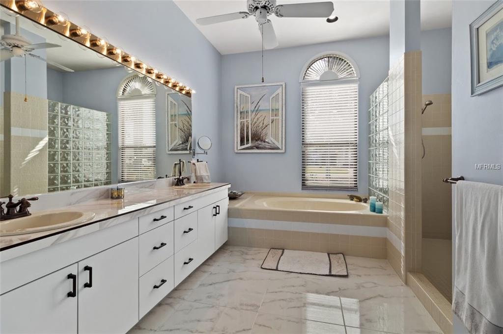 4457 PRO AM AVENUE E, BRADENTON, Florida 34203, 3 Bedrooms Bedrooms, 8 Rooms Rooms,2 BathroomsBathrooms,Residential,For sale,PRO AM,A4208518