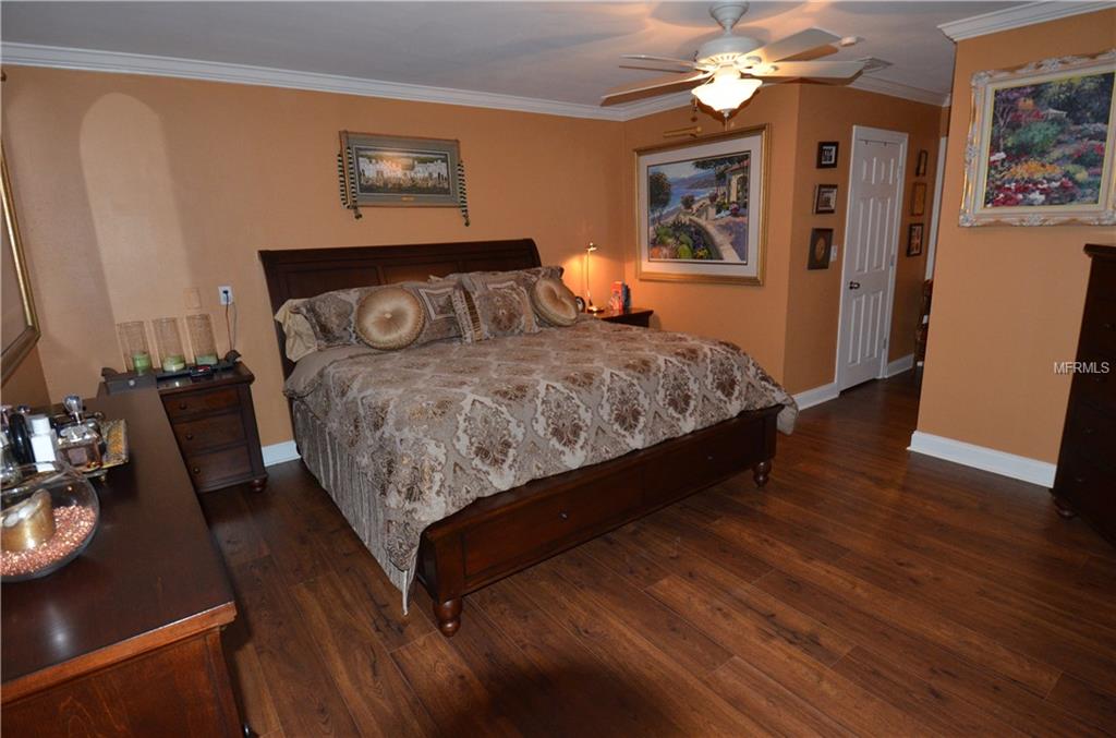 9874 49TH AVENUE N, ST PETERSBURG, Florida 33708, 3 Bedrooms Bedrooms, 5 Rooms Rooms,2 BathroomsBathrooms,Residential,For sale,49TH,U7847375