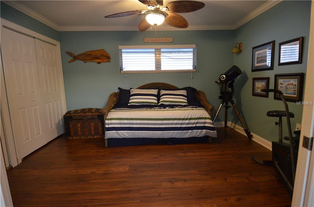 9874 49TH AVENUE N, ST PETERSBURG, Florida 33708, 3 Bedrooms Bedrooms, 5 Rooms Rooms,2 BathroomsBathrooms,Residential,For sale,49TH,U7847375