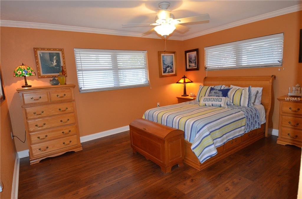 9874 49TH AVENUE N, ST PETERSBURG, Florida 33708, 3 Bedrooms Bedrooms, 5 Rooms Rooms,2 BathroomsBathrooms,Residential,For sale,49TH,U7847375