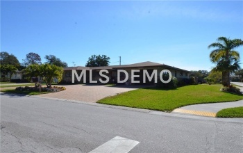 9874 49TH AVENUE N, ST PETERSBURG, Florida 33708, 3 Bedrooms Bedrooms, 5 Rooms Rooms,2 BathroomsBathrooms,Residential,For sale,49TH,U7847375