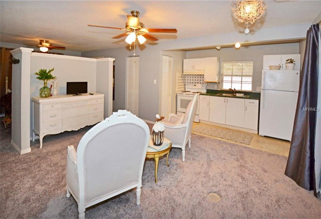 7300 2ND AVENUE S, ST PETERSBURG, Florida 33707, 5 Bedrooms Bedrooms, 9 Rooms Rooms,4 BathroomsBathrooms,Residential,For sale,2ND,U7819457