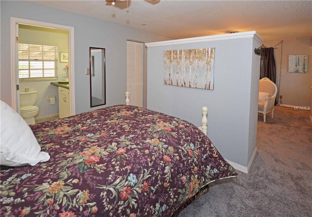 7300 2ND AVENUE S, ST PETERSBURG, Florida 33707, 5 Bedrooms Bedrooms, 9 Rooms Rooms,4 BathroomsBathrooms,Residential,For sale,2ND,U7819457