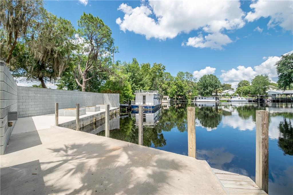 160 LAKEVIEW DRIVE, HAINES CITY, Florida 33844, 3 Bedrooms Bedrooms, 7 Rooms Rooms,2 BathroomsBathrooms,Residential,For sale,LAKEVIEW,P4716806